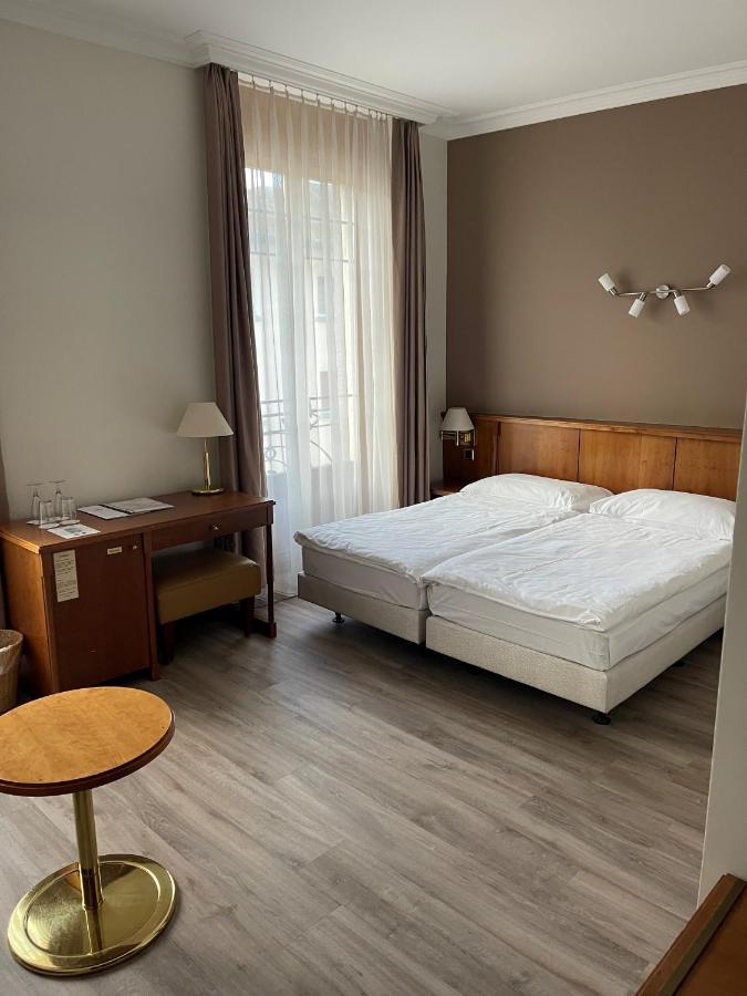 Hotel Des Alpes نيون المظهر الخارجي الصورة