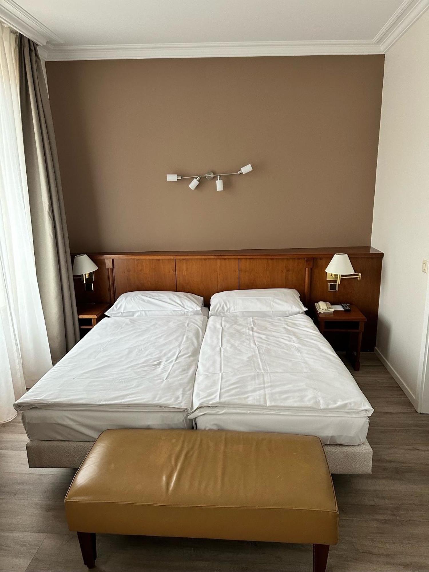Hotel Des Alpes نيون المظهر الخارجي الصورة